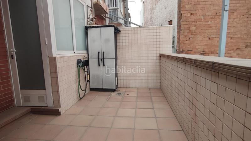 Foto c9570ec9-1baf-435d-b42e-67fb702ded41. Casa  apareada en venta en cornella centro con parquin de 40 m2 3 habitaciones 3 baños en Cornellà de Llobregat