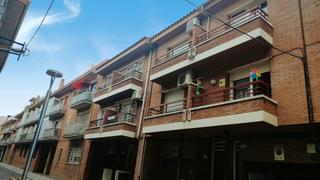 House in Centre. Casa en cornella, 3 plantas, 3 habitaciones balcones, terraza, p
