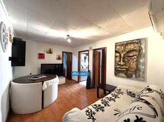 Appartement  Avenida avda catalunya. Exclusiva de fincas blanco! luminoso piso exterior con excelente