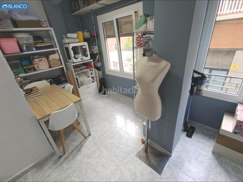 Foto eecc763c-3c10-4ca5-b10c-cb926e5e9ed5. Piso  reformado en finca con ascensor. visitas a partir de septiembre en Hospitalet de Llobregat (L´)