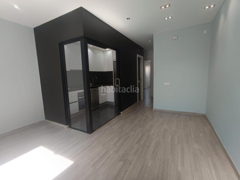 Foto e8b6361d-4cec-490e-81e7-13513f5752f7. Piso  en venta en Collblanc en Collblanc Hospitalet de Llobregat (L´)