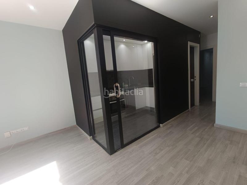 Foto eb99463f-584c-464e-a2fa-b41965bd5cd2. Piso  en venta en Collblanc en Collblanc Hospitalet de Llobregat (L´)