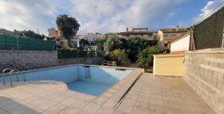 Haus in Sant Vicenç dels Horts. Casa en venta en sant vicenç dels horts