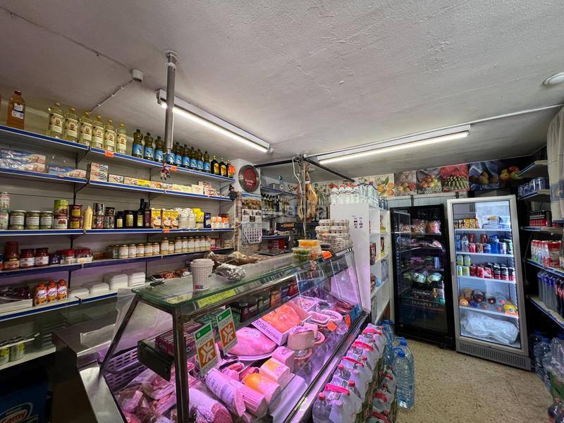 Foto 075c5dec-21ad-4e00-8f1c-26556f30dfc1. Pas-de-porte local commercial dans Pubilla Cases Hospitalet de Llobregat (L´)