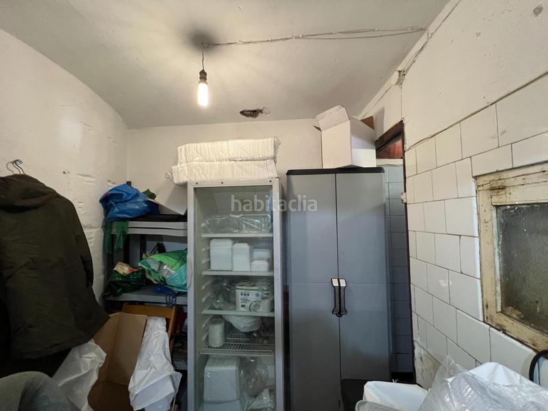 Foto 44836f28-fdea-41e5-b4b3-841498d93778. Traspàs local comercial a Pubilla Cases Hospitalet de Llobregat (L´)