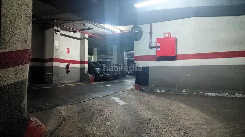 Foto 612f9dd8-d00e-4000-8285-6b137c9aeae2. Parking voiture dans Can Vidalet Esplugues de Llobregat