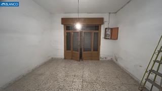 Geschäftsraum in La Torrassa. Oportunidad unica cerca de metro!!