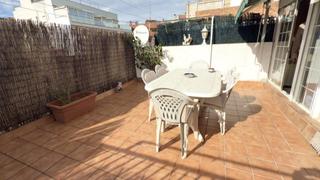 Appartement à La Plana. Atico en  venta en esplugues con terraza de 33m en la plana