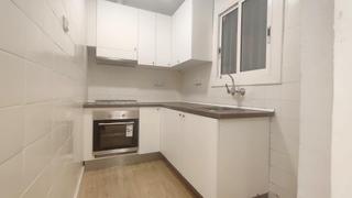 Etagenwohnung in Can Vidalet. Gran oportunidad piso a la venta  en esplugues de llobregat