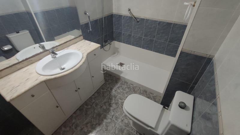 Foto 11d97d54-fa87-412e-8c52-c3504c2f8316. Flat with heating in Montesa Esplugues de Llobregat