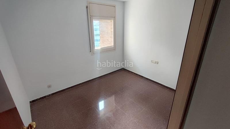 Foto 5d2563f6-6b7f-4ab1-8552-e7800b61ebe7. Flat with heating in Montesa Esplugues de Llobregat