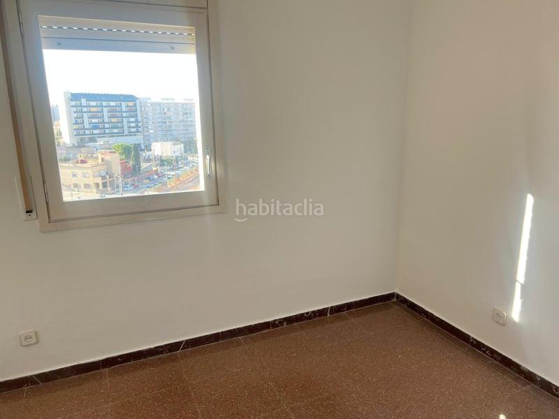 Foto a7817491-5fe6-4f02-9fee-510f403e6afd. Flat with heating in Montesa Esplugues de Llobregat