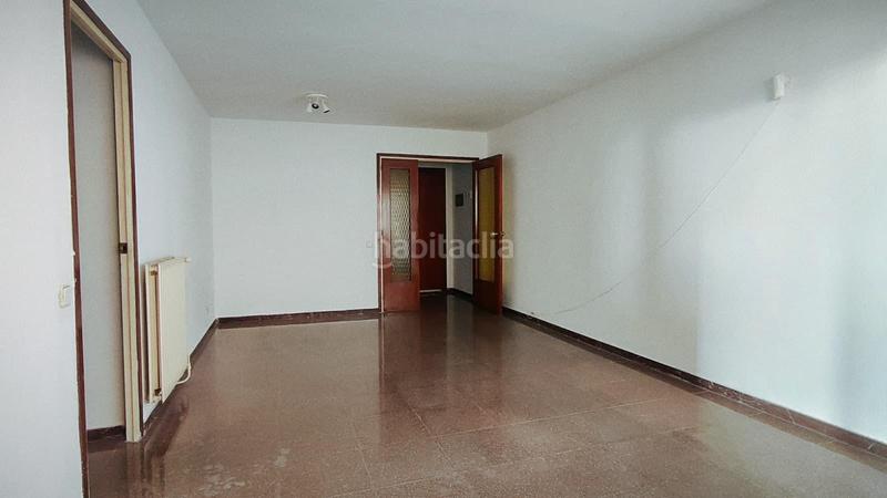 Foto aed01354-6cb9-4250-9f0f-2bc66ea6411b. Flat with heating in Montesa Esplugues de Llobregat
