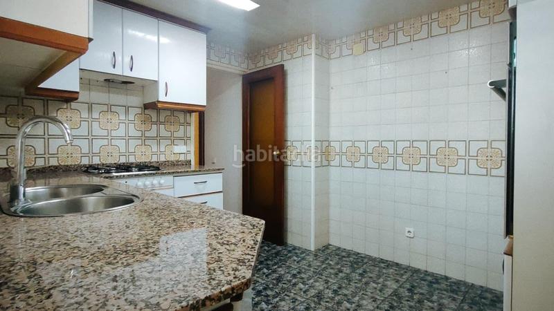 Foto c8ebe52f-c866-44b1-9cd3-b1e64c9fe658. Flat with heating in Montesa Esplugues de Llobregat