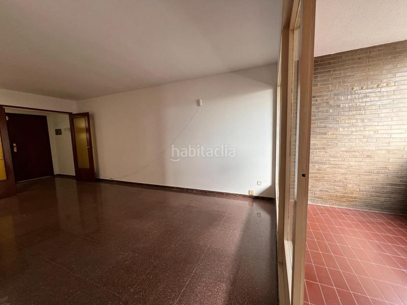 Foto 1566e7f3-2285-4988-a43b-2b10eb642ba2. Piso en Montesa Esplugues de Llobregat