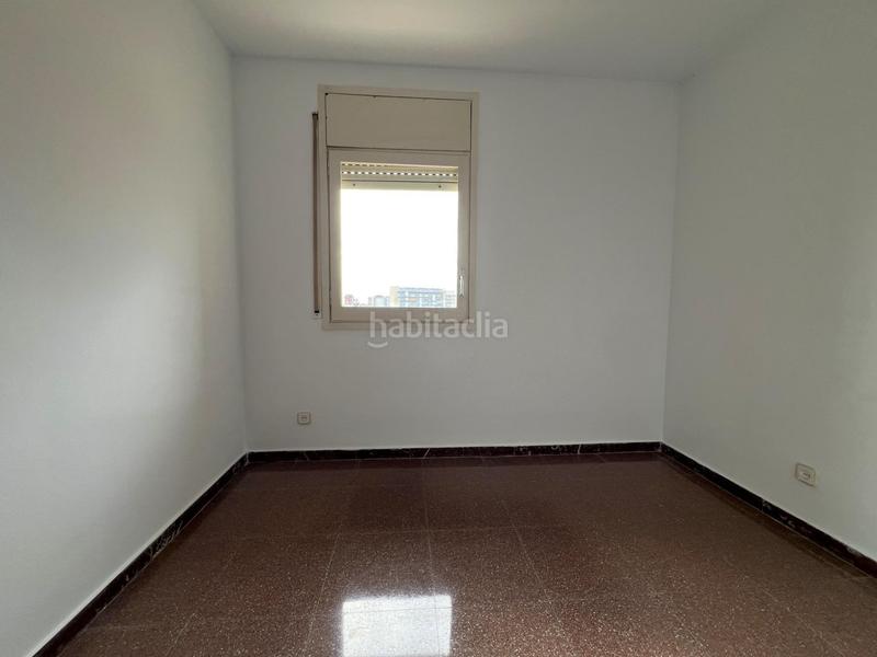 Foto bf18c28a-daaa-4a72-bcf5-67395a965762. Piso en Montesa Esplugues de Llobregat