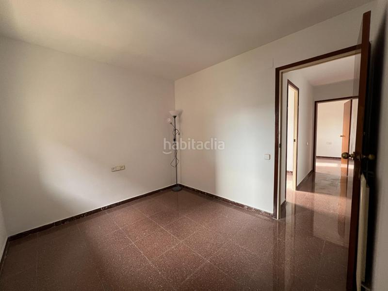 Foto 3f508636-8fef-43b2-93c9-1c6cf0b0e361. Etagenwohnung mit heizung in Montesa Esplugues de Llobregat