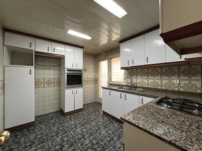 Foto 887ce5f2-ab1d-4976-9afd-4dd09d017730. Flat with heating in Montesa Esplugues de Llobregat