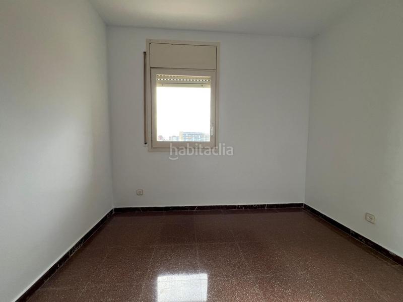 Foto bc4f7c08-bcd2-4162-a14f-f22fe063d948. Piso en Montesa Esplugues de Llobregat