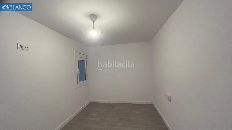 Foto a65f3ffb-6f2b-4825-ae42-6f9df7bb320f. Pis a Collblanc Hospitalet de Llobregat (L´)