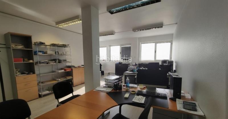 Foto 2826cbc4-4e38-4eda-8f61-d011d1ce1976. Oficina a Centre Hospitalet de Llobregat (L´)