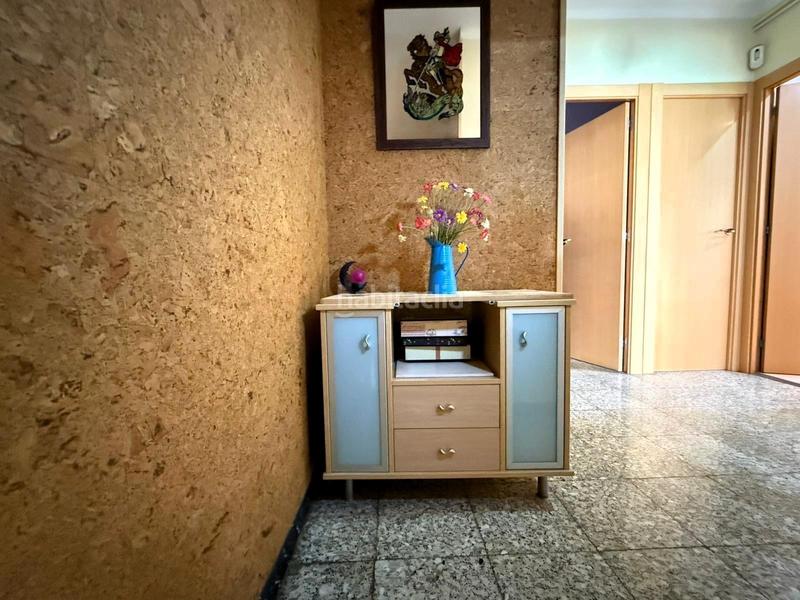 Foto 42ef61bb-f4e1-4d25-b144-efb4d72d6491. Ático exclusivo ático duplex en venta con 3 terrazas amplias en Esplugues de Llobregat