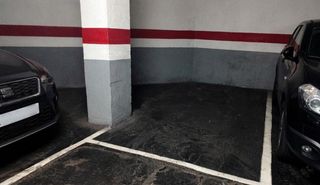 Aparcament cotxe a Can Vidalet