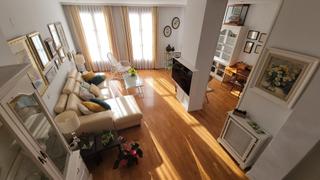 Duplex in Centre. Impresionante ático dúplex en hospitalet centro