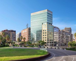 Pis a La Bordeta. Espectacular piso de 5 habitaciones junto plaça cerdà y ciudad d