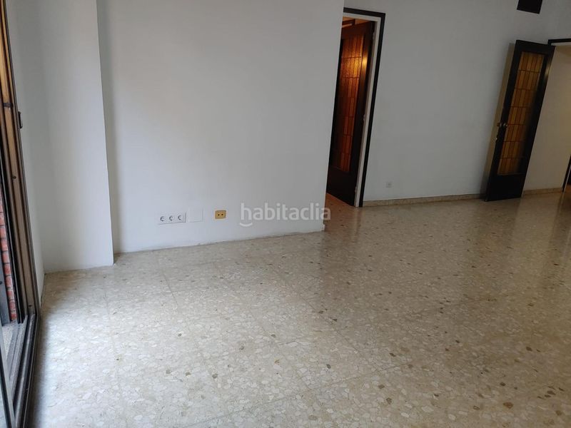 Foto c2346cdd-f716-42e4-a83c-6a6b712e7ab7. Pis amb aparcament a La Bordeta Barcelona