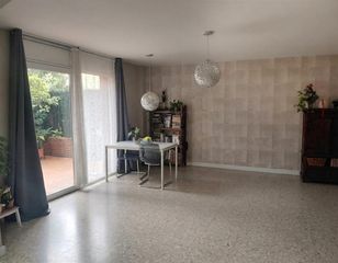 Etagenwohnung in Canovelles. Fántástico piso  con  patio privado en canovelles!