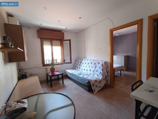 Pis a Collblanc. Piso de tres habitaciones en collblanc torrassa