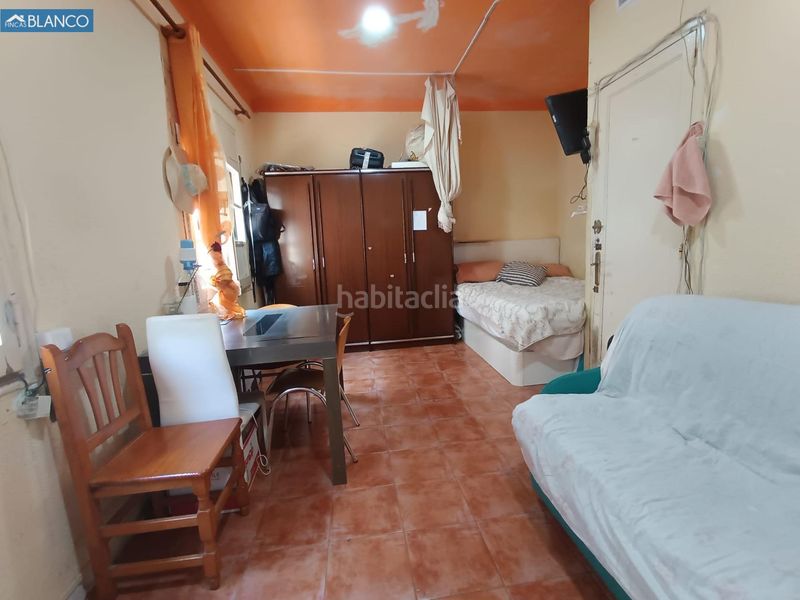Foto 13efce38-b8a2-4169-8373-55d1c73f9df0. Edifici a La Torrassa Hospitalet de Llobregat (L´)