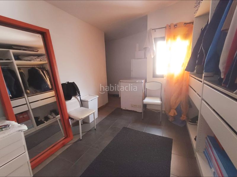 Foto 538725c2-bd3d-451f-9d8d-4fe6ec1c3de7. Edifici a La Torrassa Hospitalet de Llobregat (L´)