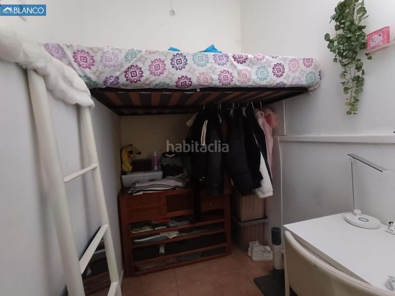 Foto e78a574a-e102-4844-be82-21508992120d. Edifici a La Torrassa Hospitalet de Llobregat (L´)