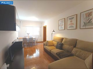 Pis a Collblanc. Piso todo reformado en el corazón de collblanc, con 4 habitacion