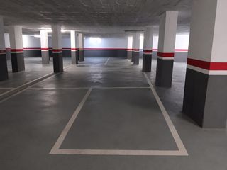 Parking coche en Sants