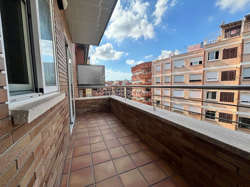 Foto 85ead234-29e4-4cd5-8b28-1a7749b8374a. Pis a Sants-Badal Barcelona