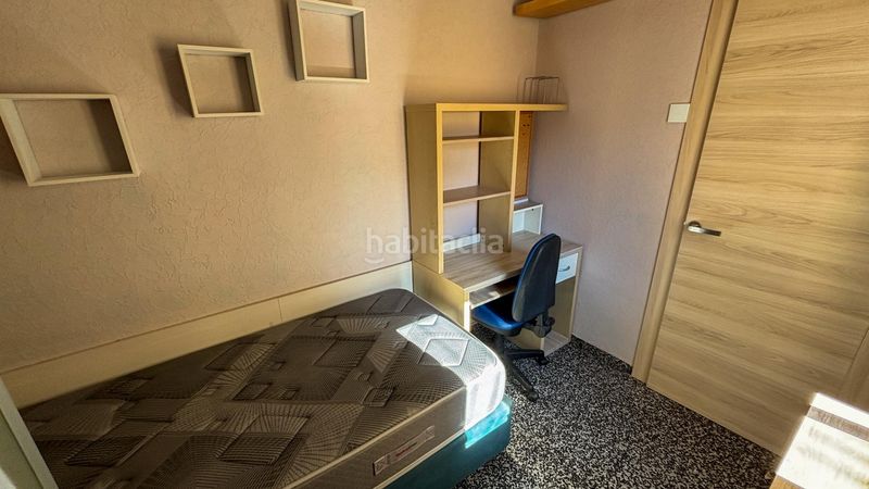 Foto 3d63f0aa-fc74-4d0f-8f2d-5b3524925a92. Pis a Sants-Badal Barcelona