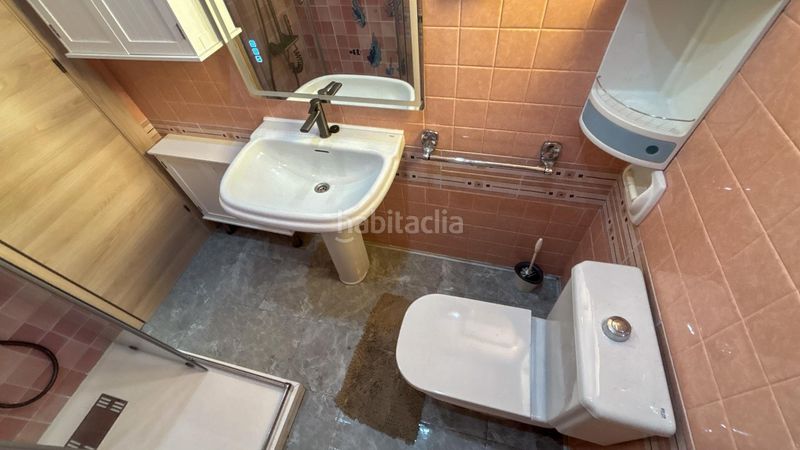 Foto eb3fed9c-c91e-44d5-bfca-24e287fddbc5. Pis a Sants-Badal Barcelona