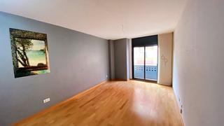 Pis  Carrer de mossn jacint verdaguer. Piso en el centro de cornella seminuevo en finca conascensor y b