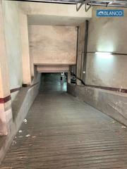 Autoparkplatz in Sants-Badal. Plaza de parking a la venta en sants