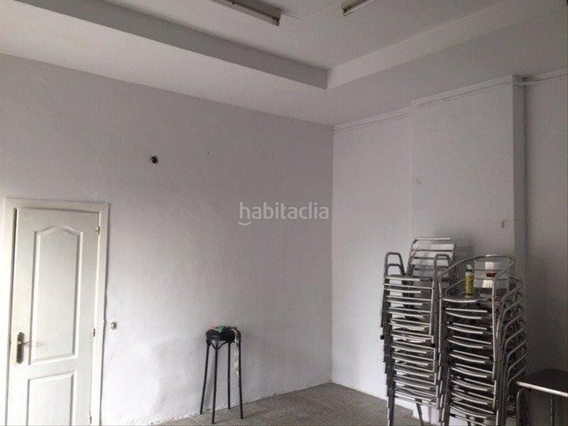 Foto c8ba3c3f-6404-4ac8-8cf2-72b93c0b99f9. Lloguer local comercial a Sant Ildefons Cornellà de Llobregat