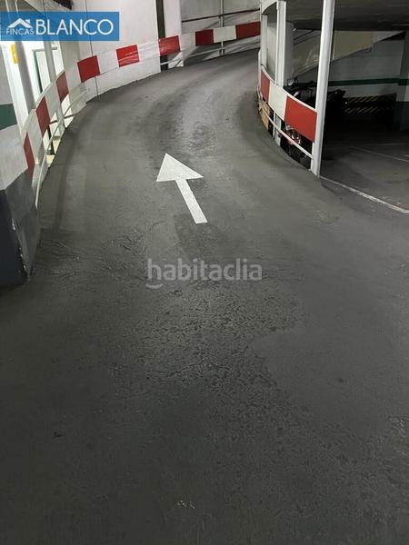 Foto c4e421f3-6b78-471f-9f48-805478cee098. Parking coche plaza de parking en La Torrassa Hospitalet de Llobregat (L´)
