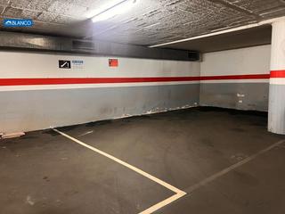 Parking coche en Collblanc