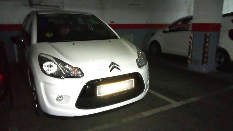 Foto d509e6d6-1bed-4c30-a8cb-4bb5ced6d583. Car parking in Centre Hospitalet de Llobregat (L´)