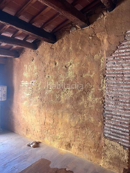 Foto a0287670-9699-4980-8f62-351e813e09fd. Casa adosada se vende casa en el centro de el pueblo en Vinyols i els Arcs