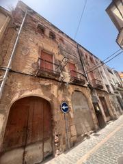 Terreny residencial a Carrer galanes 11. Solar urbano en riudons para contruir con edificacion para derru