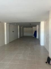 Business premise in Ponent. Local en venta en avinguda paisos catalane