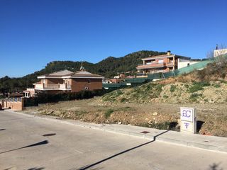 Terreny residencial  Travessera del boix. Parcela en venta en castellvell carrer travesera de el boix